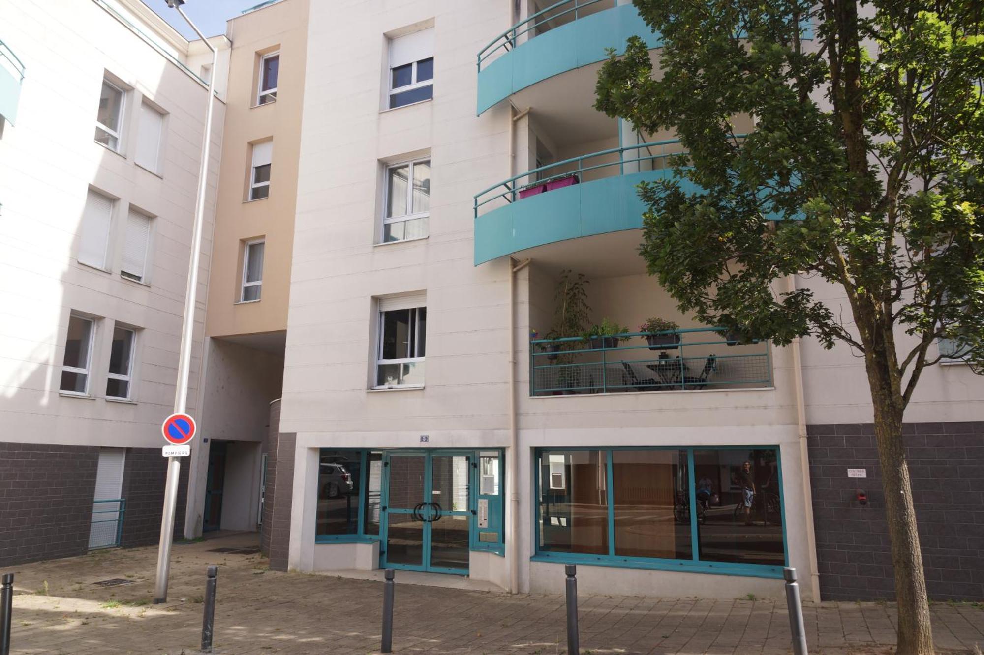 Le Pompidou T2 Pour 2 A 4 Pers Avec Parking Prive & Balcon Place Ney Анже Екстериор снимка